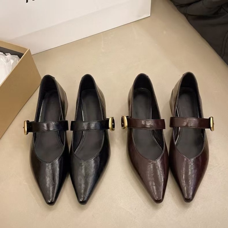 Women'S Fashion For 2025 - New soft soled low heeled women's
