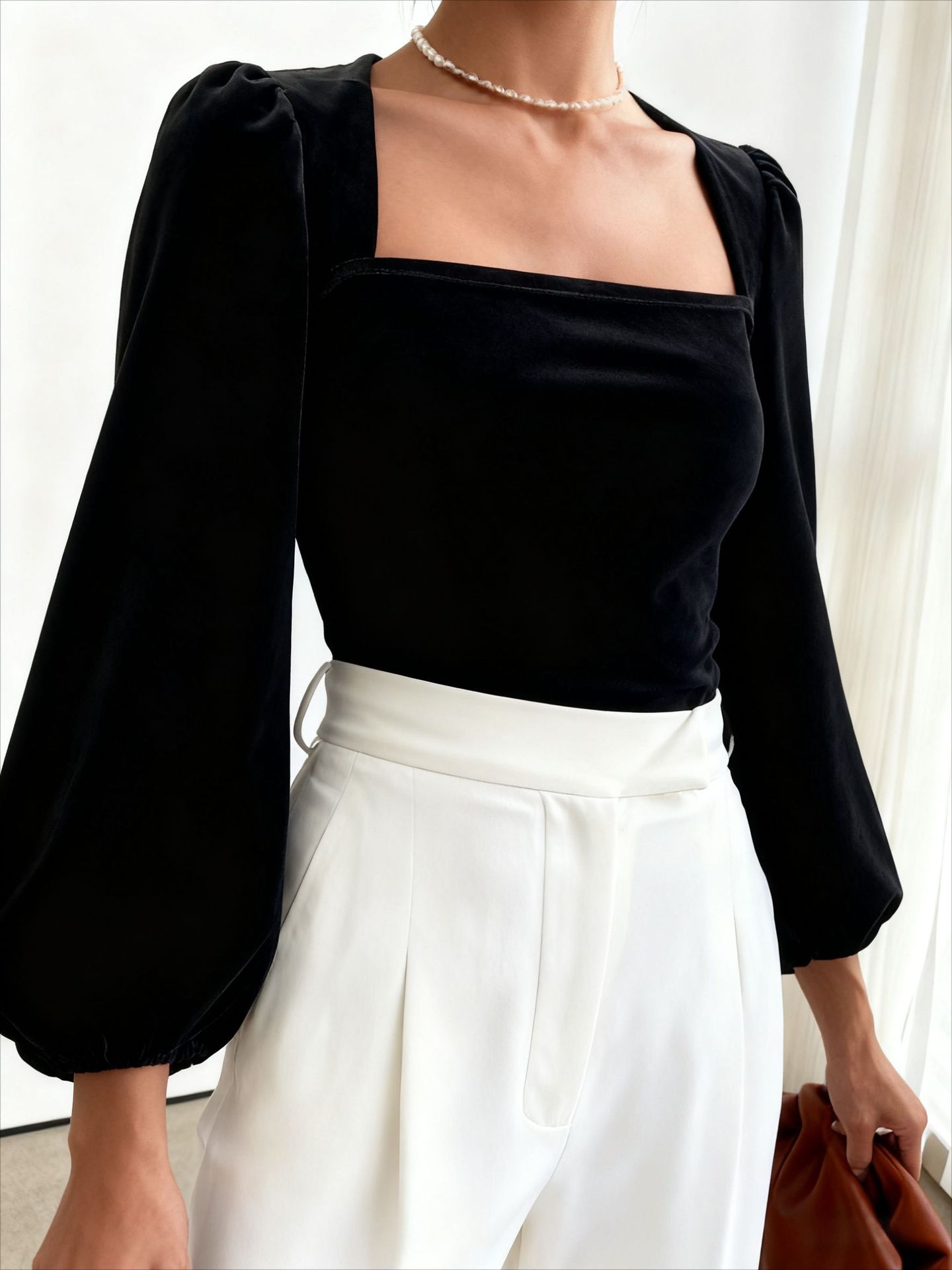 Women Black Velvet Square Neck - Crop Top Women 评论和价格