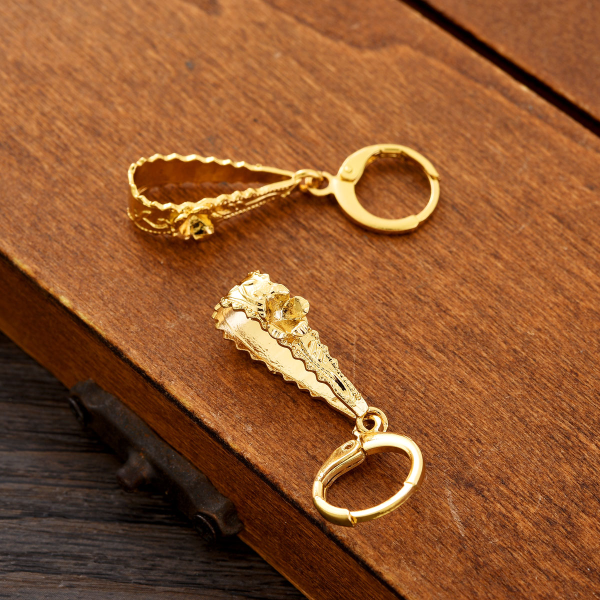 Dubai Golden Color Luxurious F - Women Fashion Png 评论和价格
